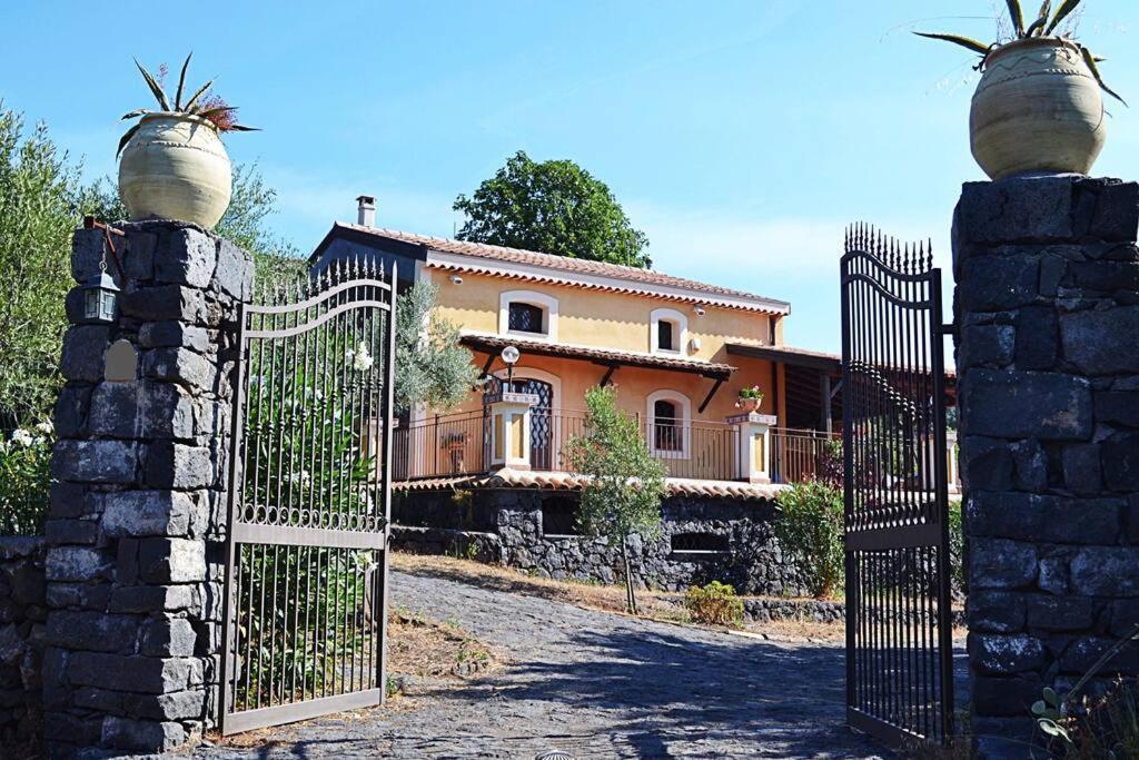 Etnaround Holiday home